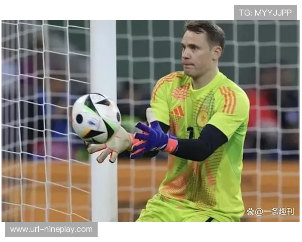 德国足球队球星风采解析：从穆勒到诺伊尔的传奇之路